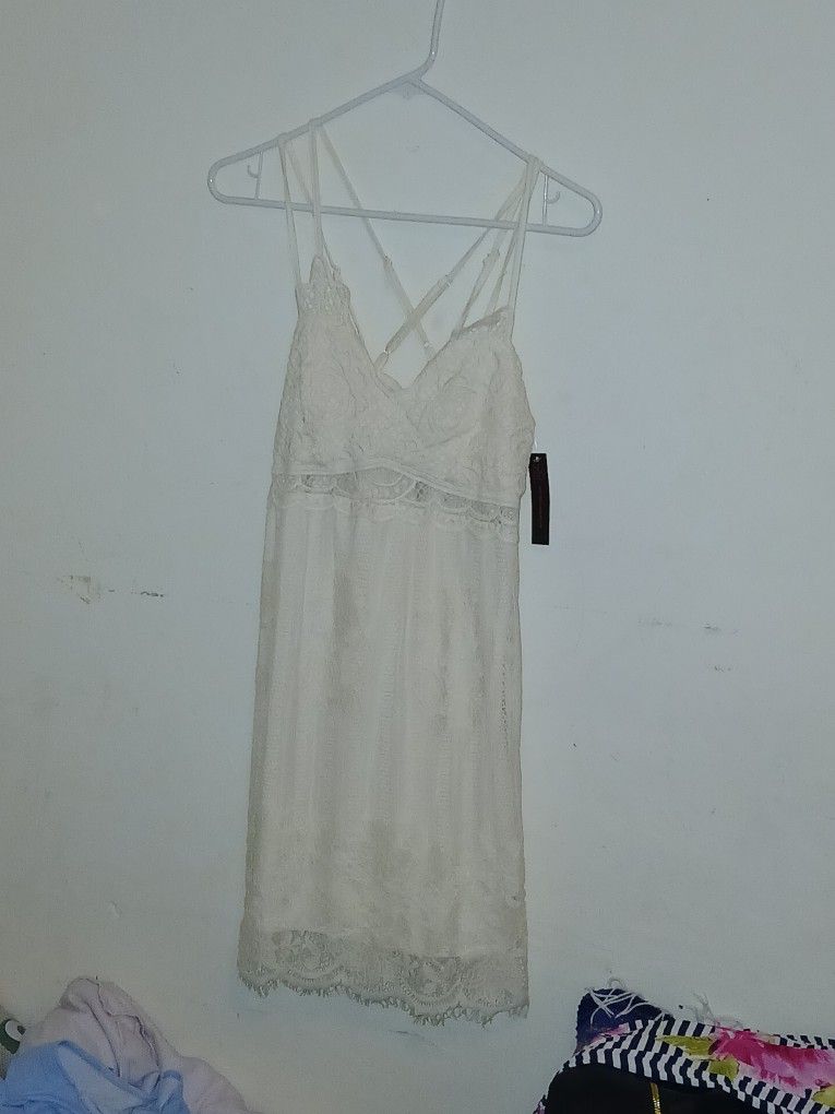 Medium White Lace Dress