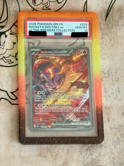 PSA 10 Rocket's Moltres ex 229/182