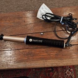 Martino Cartier Tug & Curl Retractable Curling Iron Curling Wand Ceramic Fast Heat Up Very Good Condition Black And Gold 