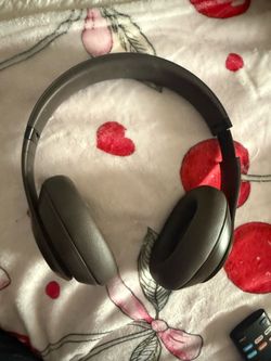 Beats studio pro headphones