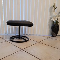 Black Leather Vintage Footrest Ottoman 

