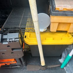 PICOTA EN BUEN ESTADO- 5 Lbs Pick Mattock Digger in great condition : Always in storage. Firm