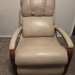 Tan LA-Z-BOY Rocker Recliner 