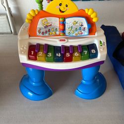 Fisher Price Interactive Baby Grand Piano