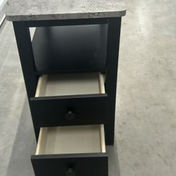 Table (Ashley Furniture)