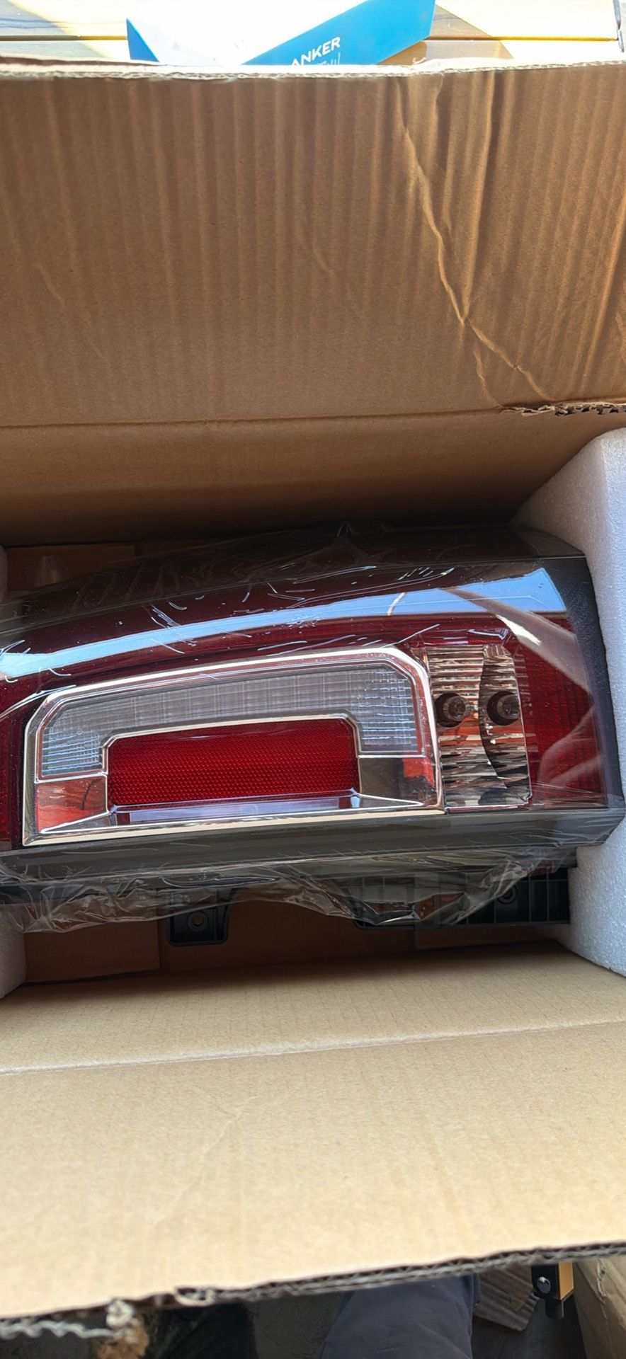 Tail Lights Assembly Compatible with GMC Yukon XL 2015 2016 2017 2018 2019 2020 LED Right Passenger Side Taillight Brake Turn Signal Assembly With Bul