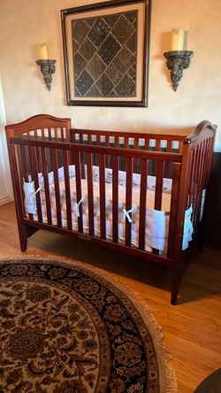 Jeanie Crib
