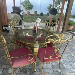 Outdoor table with Chairs 