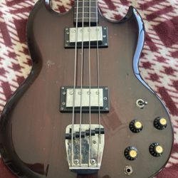 Vintage Madera Sg Bass Guild