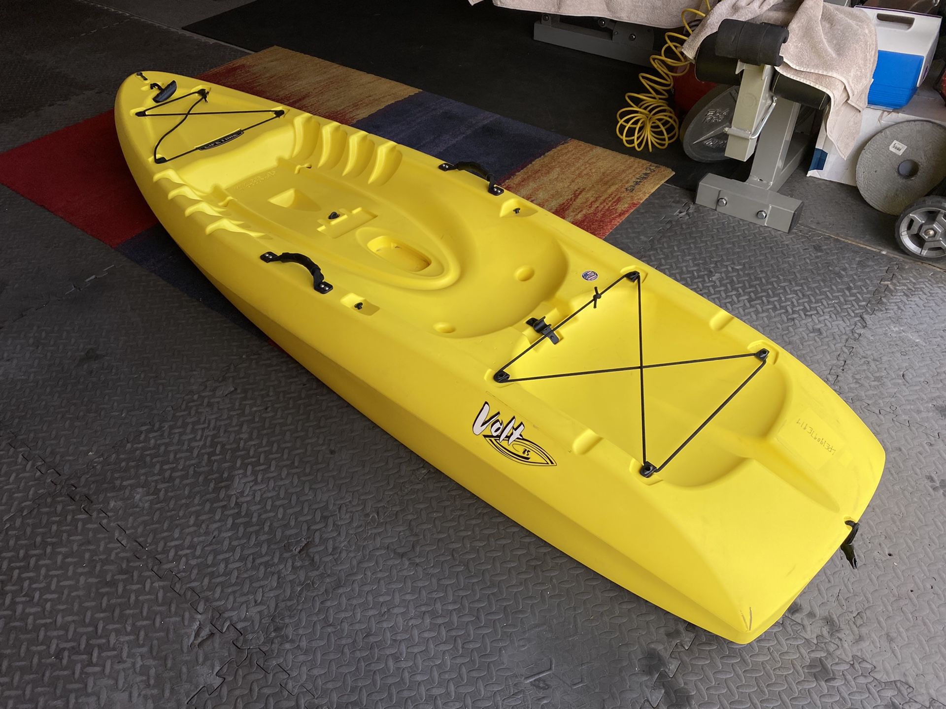 Lifetime 8.5 Adult Kayak New Condition