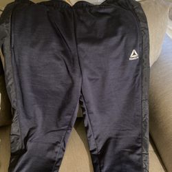 Reebok Jogger Pants Very Comfortable Size XL Brand New