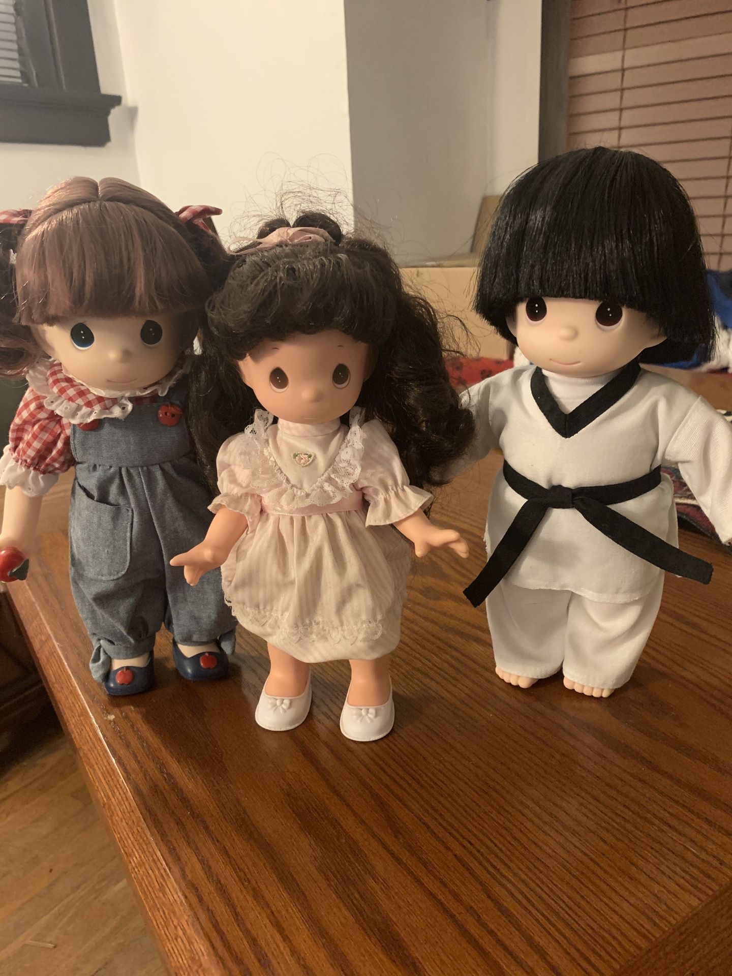 10 Precious Moments Dolls