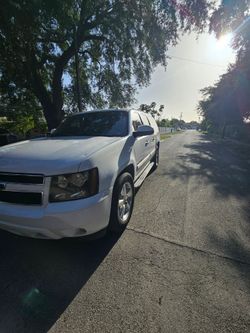 Chevy suburban  LT 2009