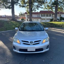 2012 Toyota corolla LE Model