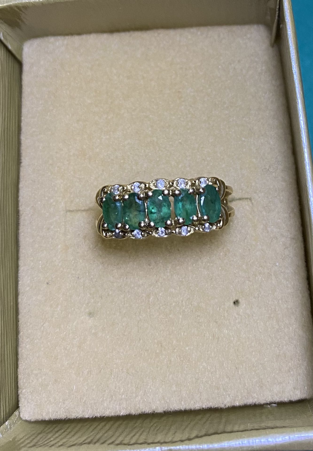 Natural Emerald And Diamond Ring