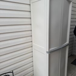 Heavy duty outdoor storage cabinet