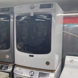 New Scratch And Dent Maytag Front Load Washer And Dryer Set. 1 Year Warranty 
