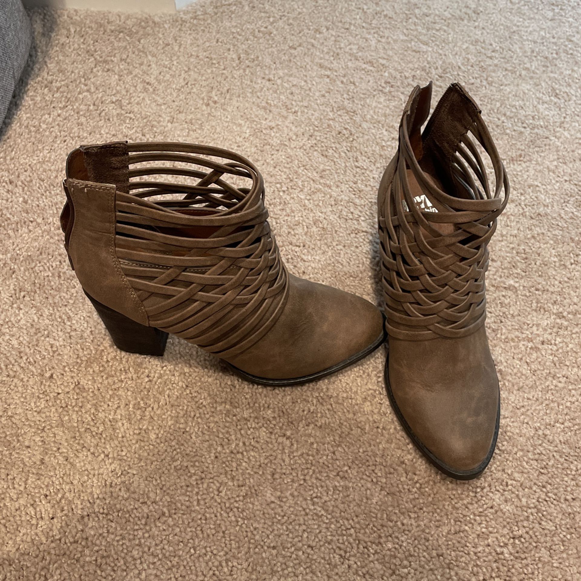 Farylrobin Booties, Size 8.5,  Brown, Zip Up In Back