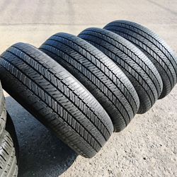 Bridgestone 225/65/17" 