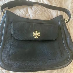 AUTHENTIC TORY BURCH