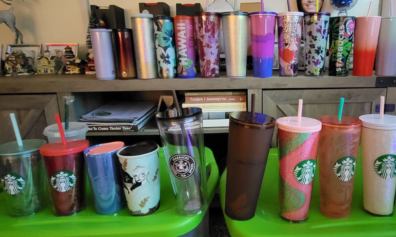 Starbucks Cups Set for Sale in San Fernando, CA - OfferUp