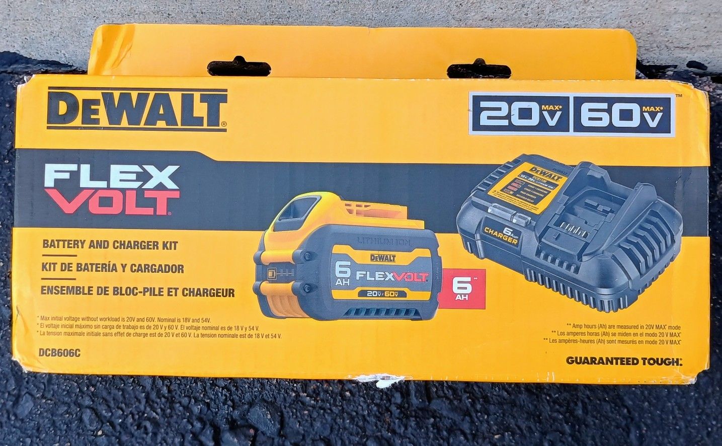 DEWALT Flex Volt 6AH 20V/60V Battery and Charger Kit(DCB606C)(NEW)