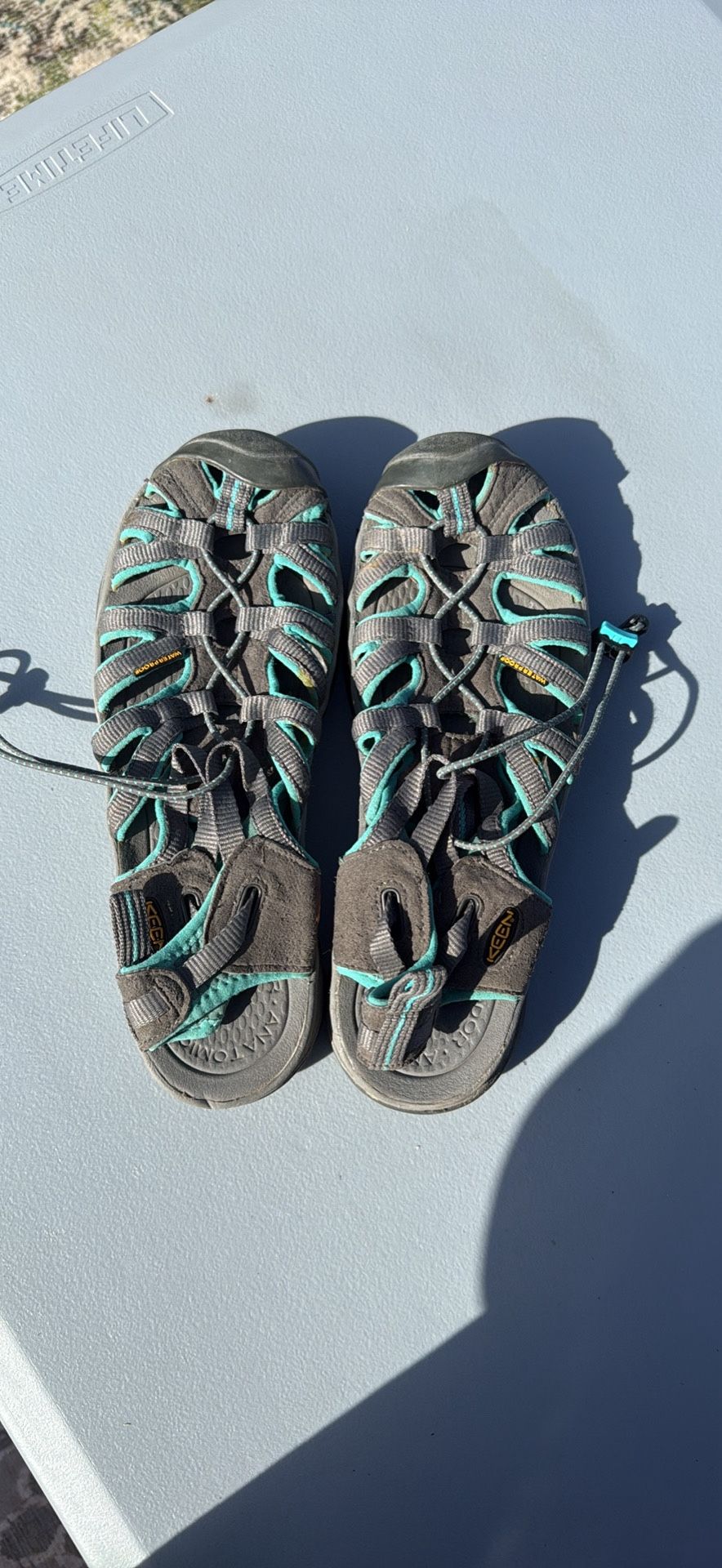Keen Water Shoes Hiking Shoes 9.5