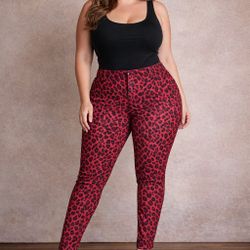 NWT Torrid Plus Size 22 Red Leopard Print Skinny Ankle Pants