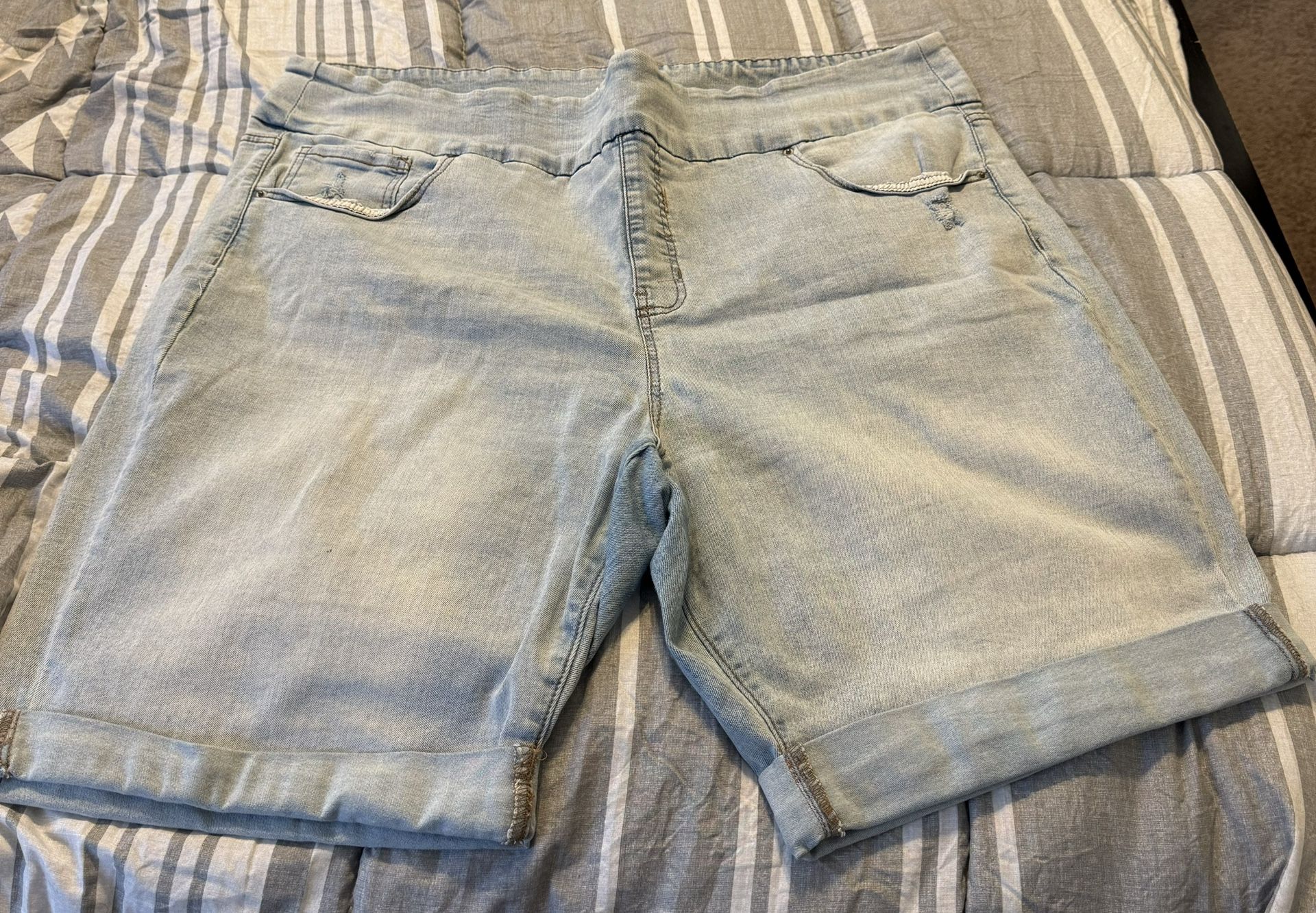 Terra Sky Bermuda Shorts