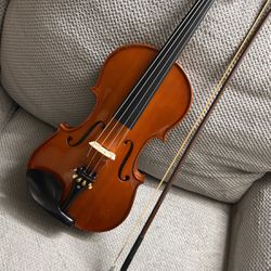 15  Viola Handcrafted In China specially For Nikole  No 310082 