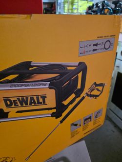 DeWalt 2100 PSI Electric Pressure Washer