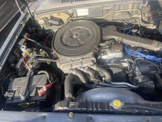 B2200 Mazda 1989