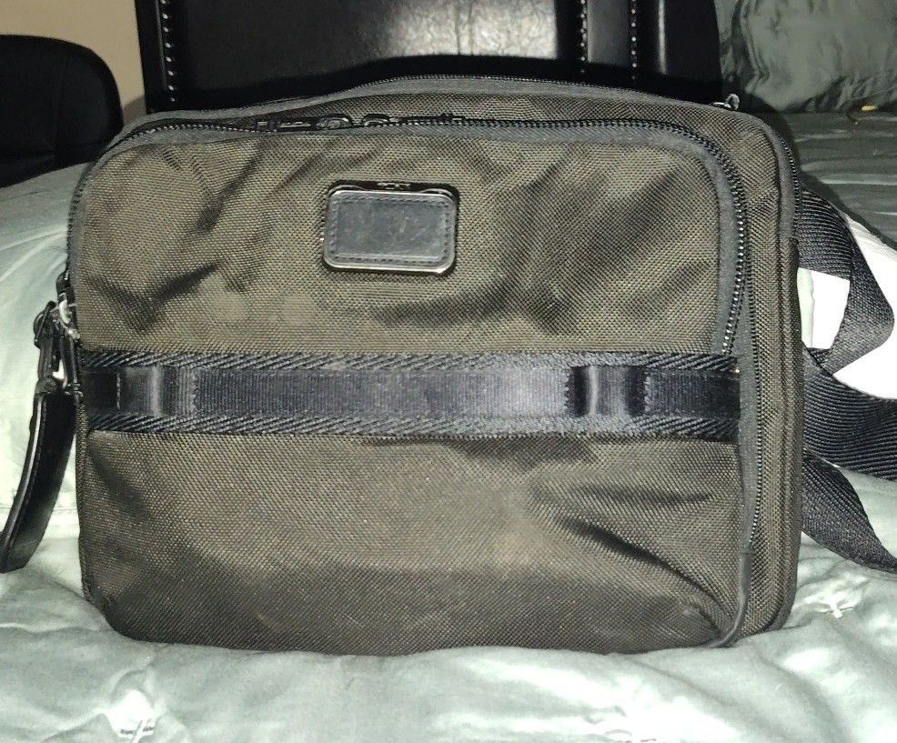 Tumi Alfa Bravo Compact Laptop Case