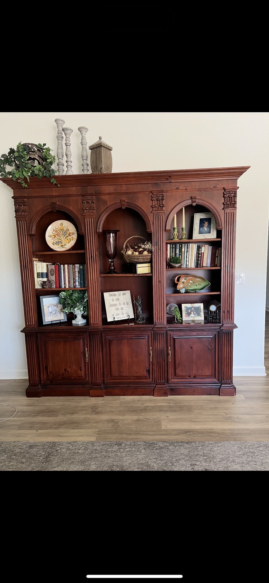 2pc Console W Hutch/Bookcase