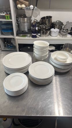 Gibson Elite dishes