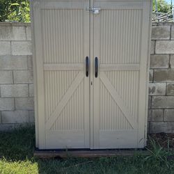 Rubbermaid Shed