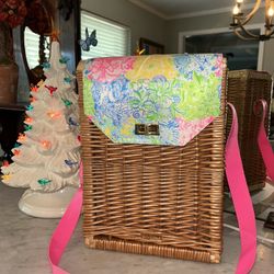 Lilly Pulitzer With Shoulder Strap and Two Sided Wine Basket 