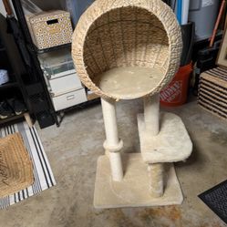 NEW Cat Tree 