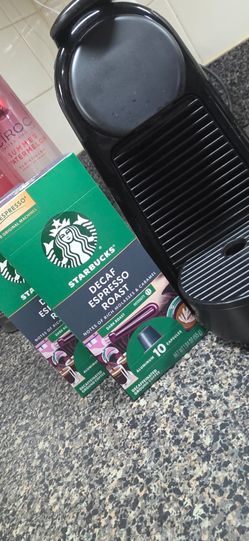 Nespresso Essenza Mini Coffee Machine w coffee pods