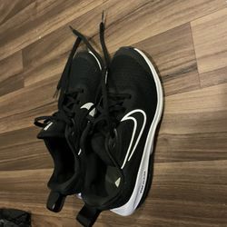 Barely Used Nike Air Zoom Size 4y