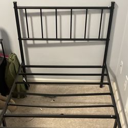 Metal bedframe