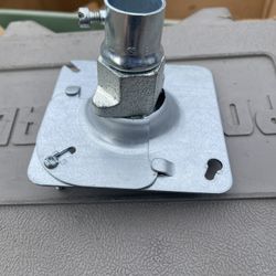 Square Swivel Fixture Hanger Cover For 3/4 Pipe
