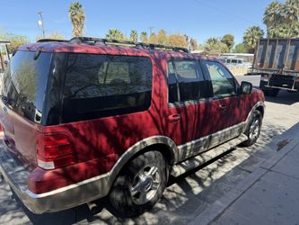 ‘05 Ford Expedition 110k miles. RUNS GREAT