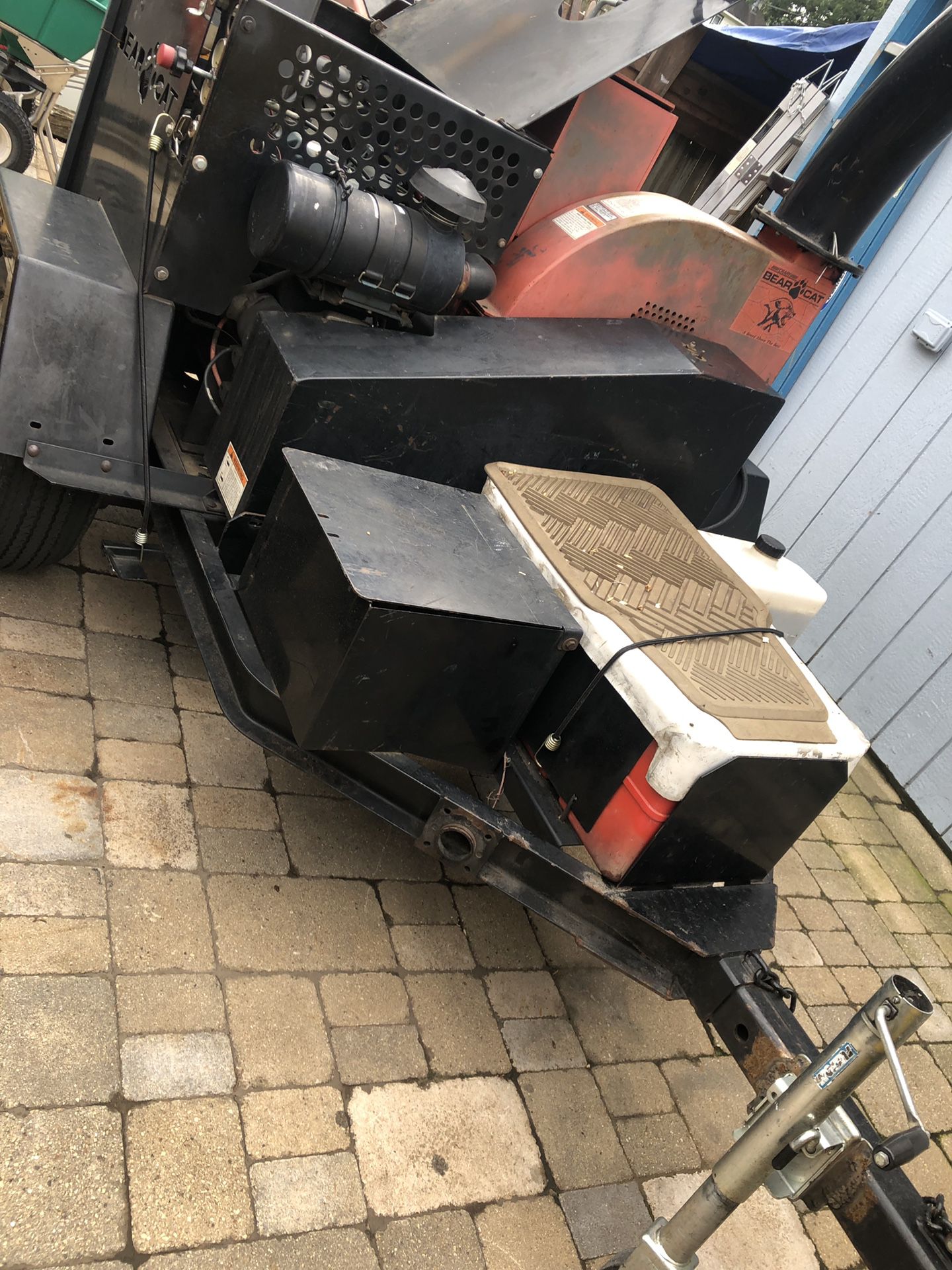 Wood chipper diesel 2004 9 inches