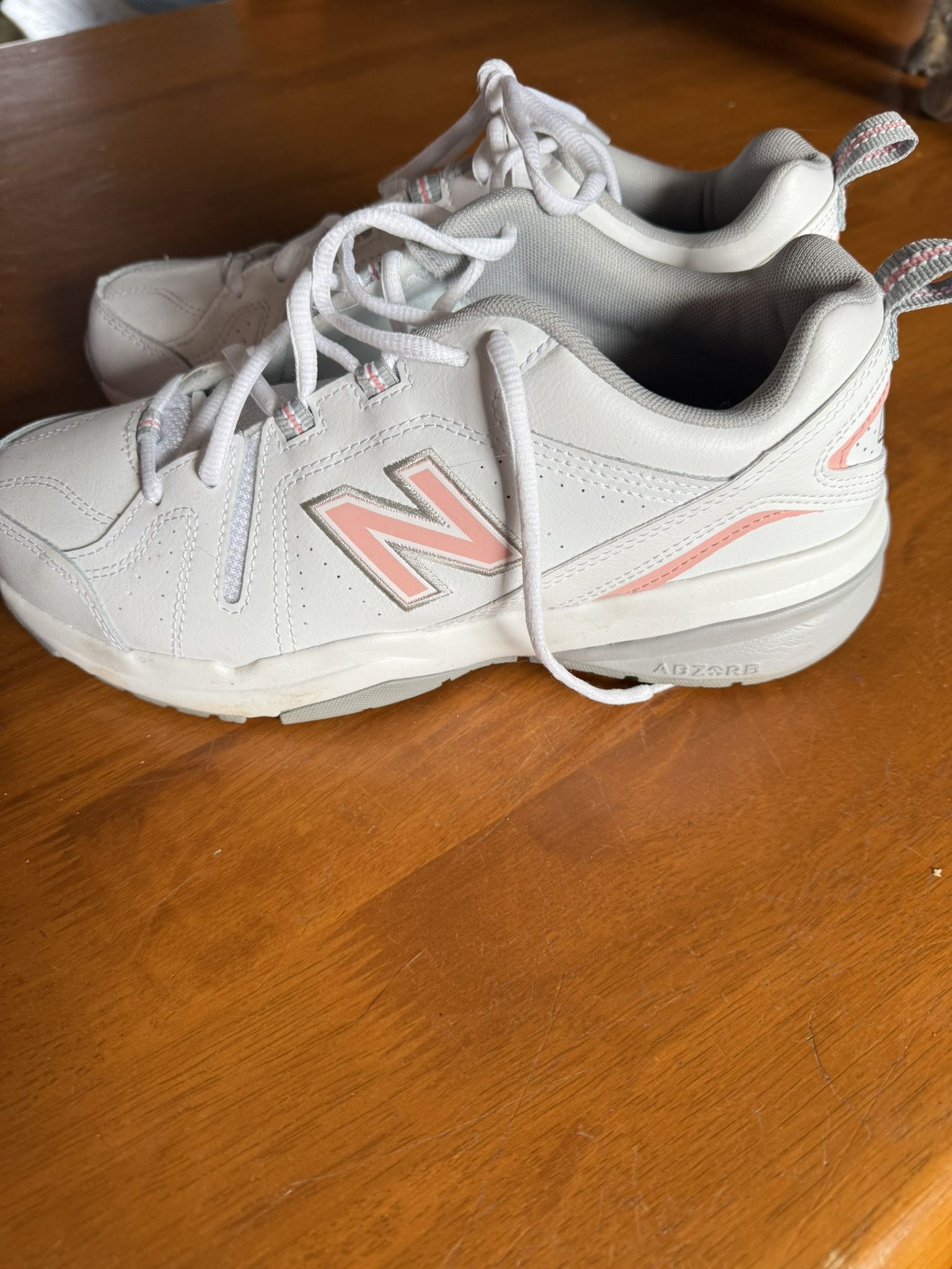 New balance Walking Shoes
