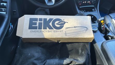 Emergency battery kit