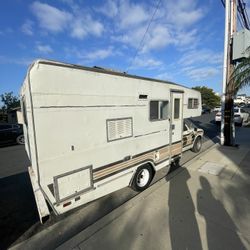 Toyota 1980 Mobile Home