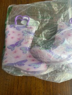 Girls boots