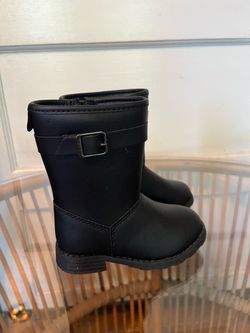 Kids black boots size 6