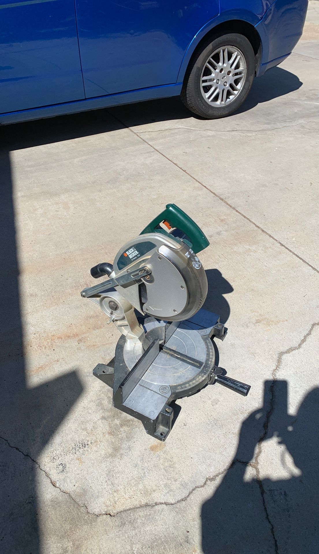 BLACK AND DECKER AUTOMATICWRENCH ( IT ACTUALLY WORKS) $10 for Sale in  Riverside, CA - OfferUp